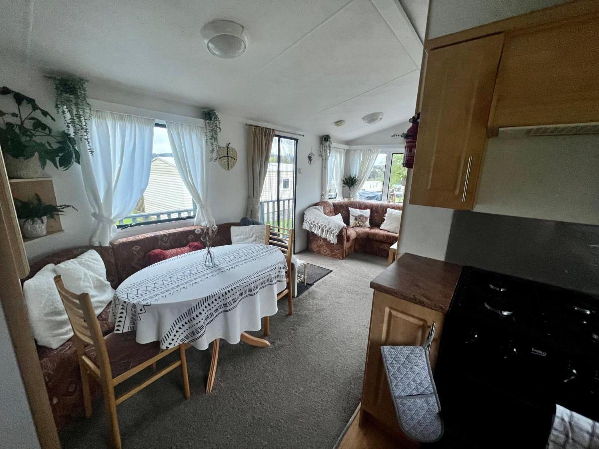Jungle House No.26 At Three Lochs Holiday Park Newton Stewart Exteriör bild